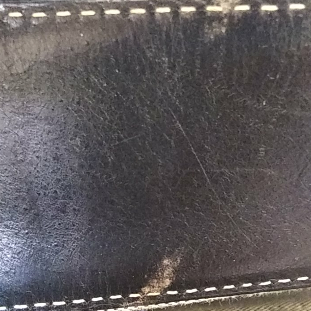 Dooney & Bourke Messanger Crossbody Bag. - Picture 8 of 10